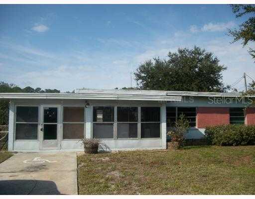 32713 Palm Ave., Tavares, FL 32778