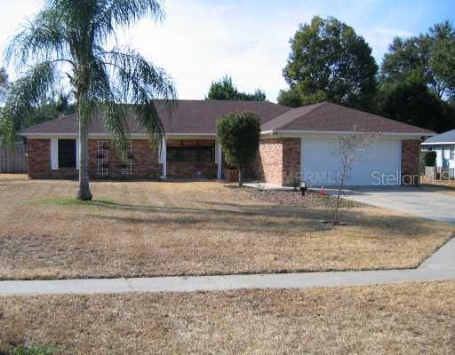 2107 Ken Ct., Mount Dora, FL 32757