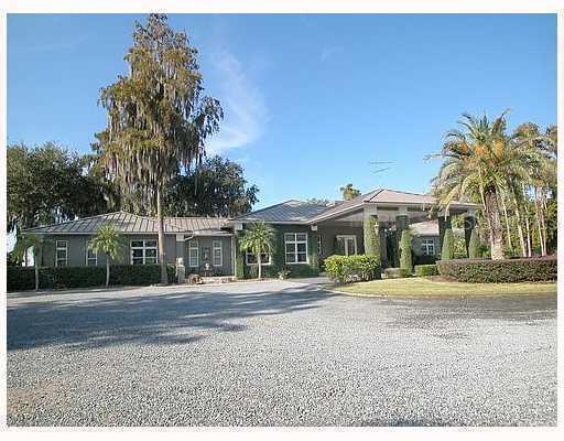 9943 Lake Louisa Rd., Clermont, FL 34711