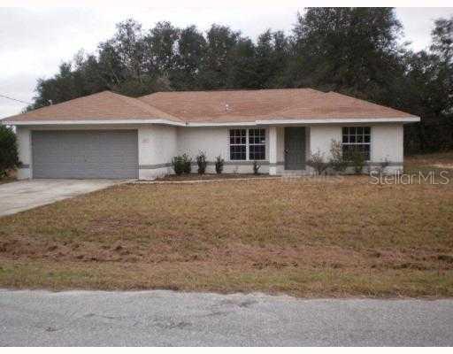483 Malauka Radl, Ocklawaha, FL 32179