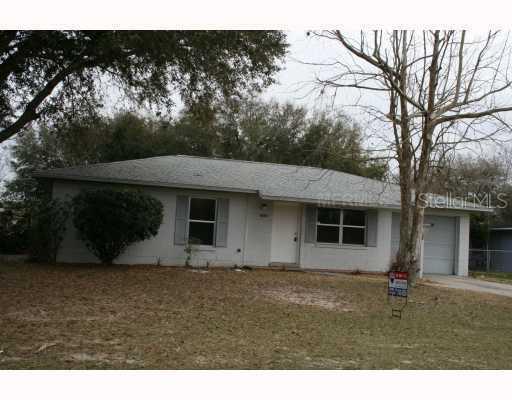 1001 Cedar Ave., Tavares, FL 32778