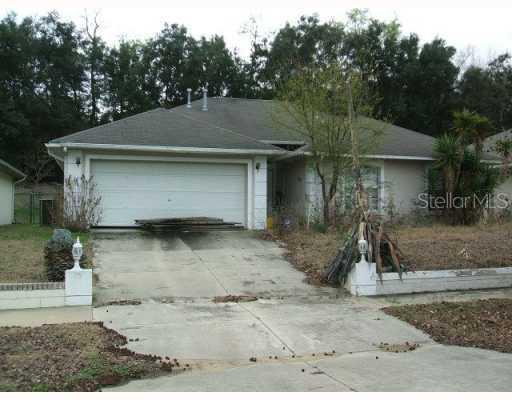 819 Park Trail Dr., Minneola, FL 34715