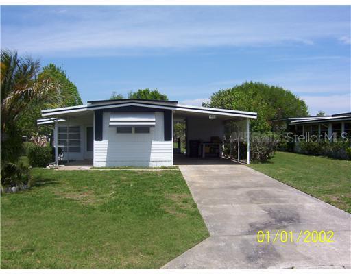 1032 Capella Dr., Tavares, FL 32778