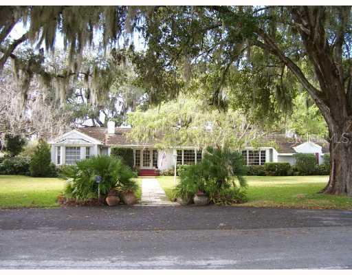 1617 Park Dr., Leesburg, FL 34748