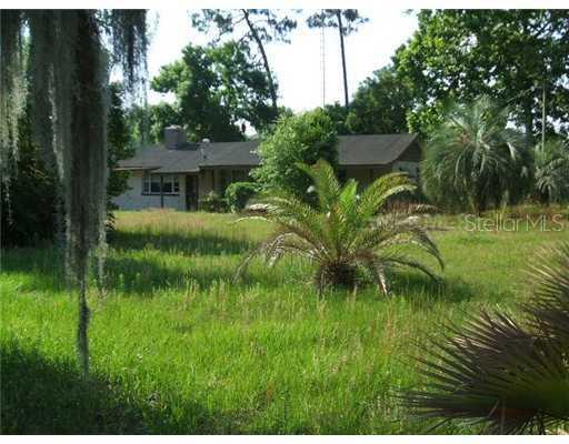 13270 SE 106 Ter., Ocklawaha, FL 32179