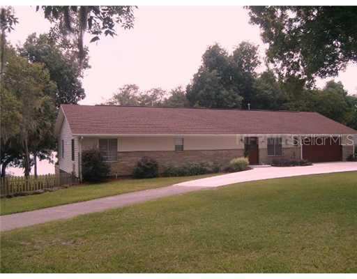 41629 Silver Dr., Umatilla, FL 32784