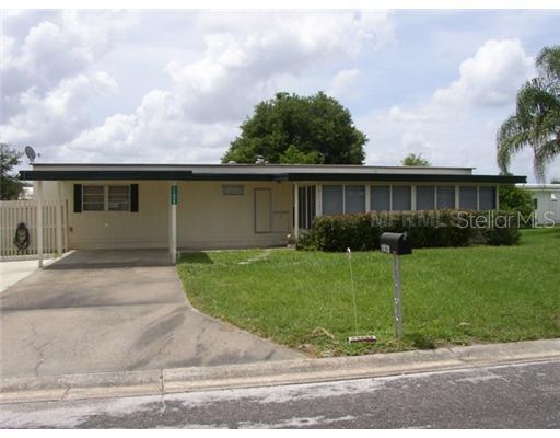 11928 Hickory Ln., Tavares, FL 32778