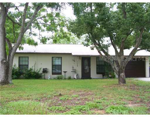 440 Fern Ave., Tavares, FL 32778