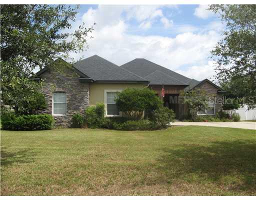 23255 Oak Cluster Dr., Sorrento, FL 32776