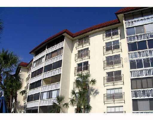 601 Mcdonald St. #306, Mount Dora, FL 32757