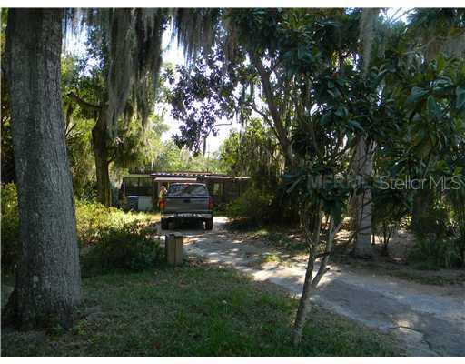 1204 E Caroline St., Tavares, FL 32778