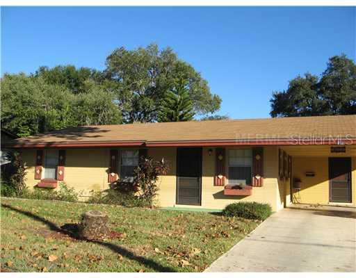 806 Dora Ave., Tavares, FL 32778