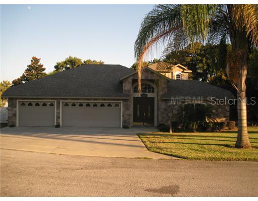 30326 Springwater Cir., Leesburg, FL 34748
