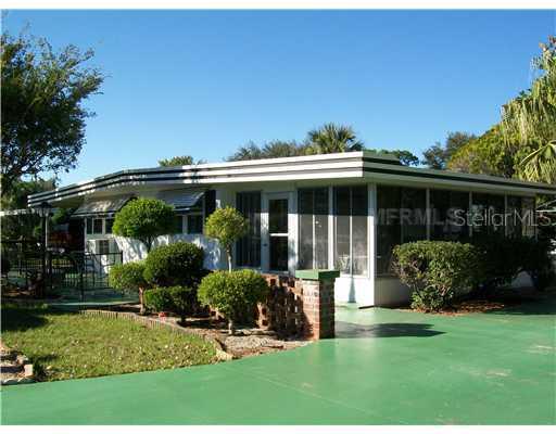 11929 Linda Ave., Tavares, FL 32778