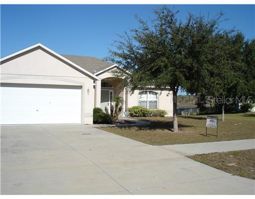 447 Gentle Breeze Dr., Minneola, FL 34715
