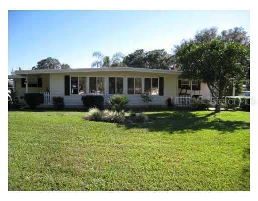 11710 Magnolia Ave., Tavares, FL 32778