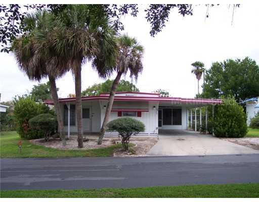 31211 Valencia Ave., Tavares, FL 32778