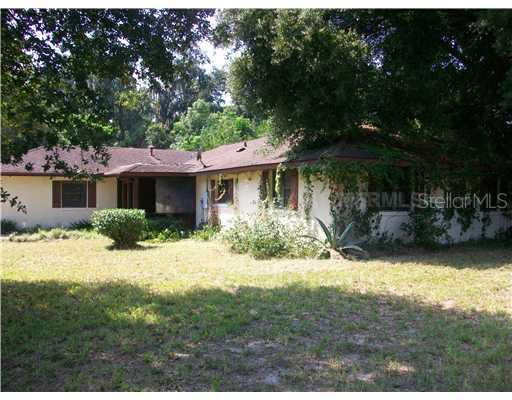 415 Thomas Ave., Leesburg, FL 34748