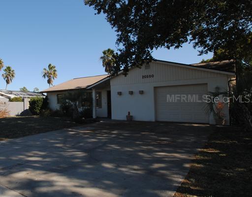 26600 W Cove Dr., Tavares, FL 32778