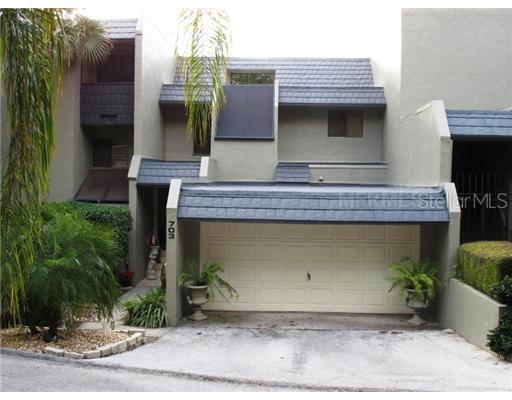 703 Helen St., Mount Dora, FL 32757