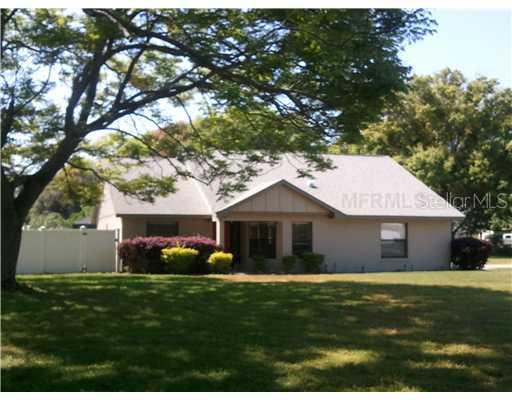 4050 Dora Wood Dr., Mount Dora, FL 32757