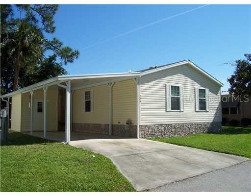 229 Pinewood Dr., Eustis, FL 32726