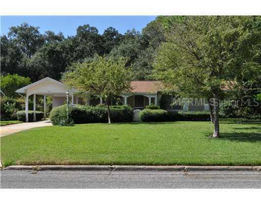 1211 Orange Ave., Tavares, FL 32778