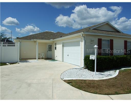2493 Greenhill Tr., The Villages, FL 32162