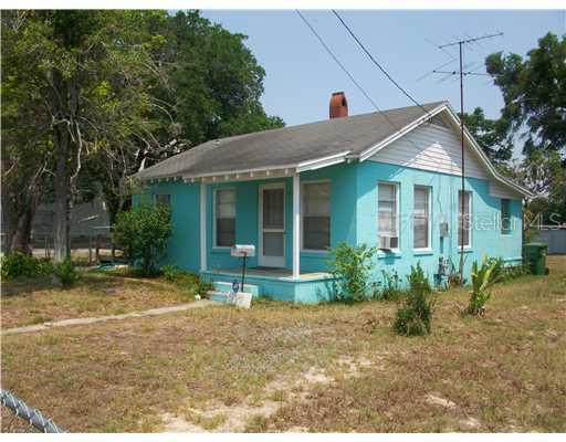 906 Adams St., Leesburg, FL 34748