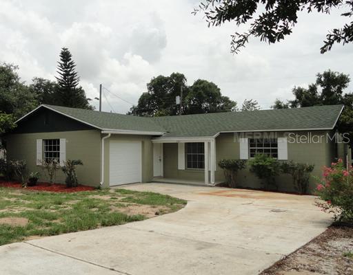 785 Hooks St., Clermont, FL 34711