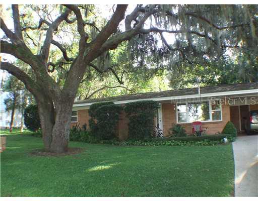 10906 Crescent Ln., Clermont, FL 34711