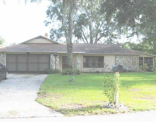 28346 Tammi Dr., Tavares, FL 32778