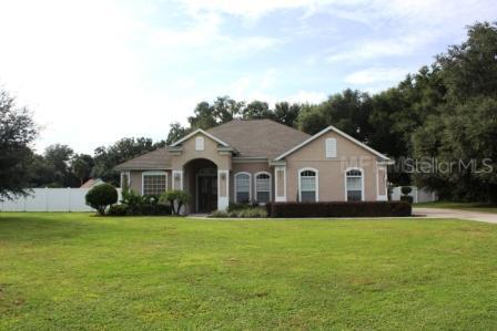 34539 Parkview Ave., Eustis, FL 32736