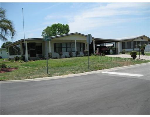 1690 Nassau Cir., Tavares, FL 32778