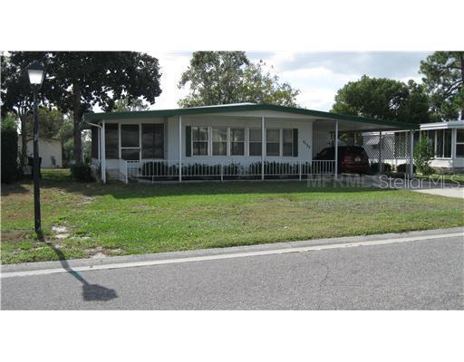 1217 Apache Cir., Tavares, FL 32778