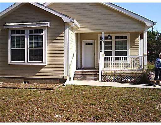 904 Marion Dr., Mount Dora, FL 32757