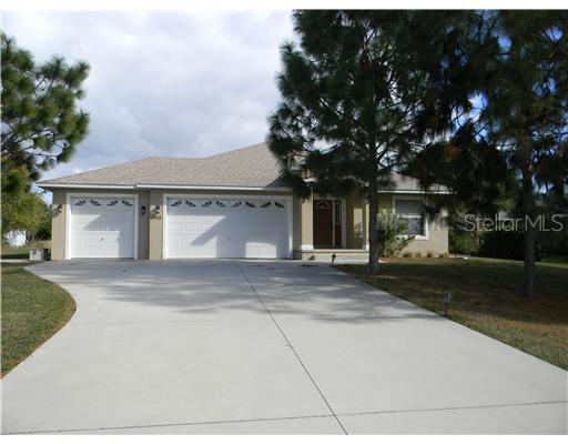 999 Country Club Rd., Eustis, FL 32726