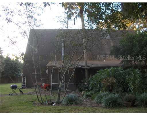 28542 Tammi Dr., Tavares, FL 32778