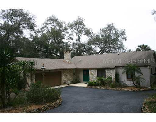 1514 Hilltop Dr., Mount Dora, FL 32757