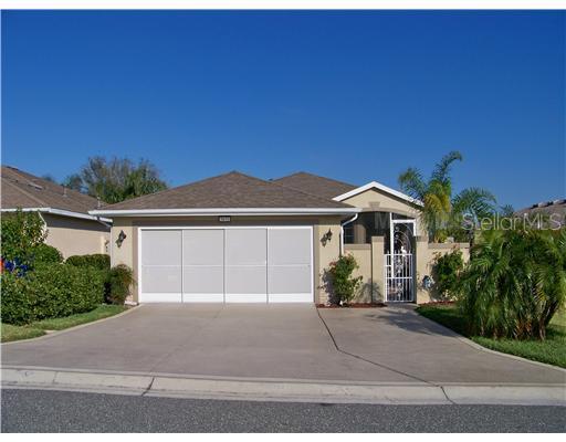 5673 Bounty Cir., Tavares, FL 32778