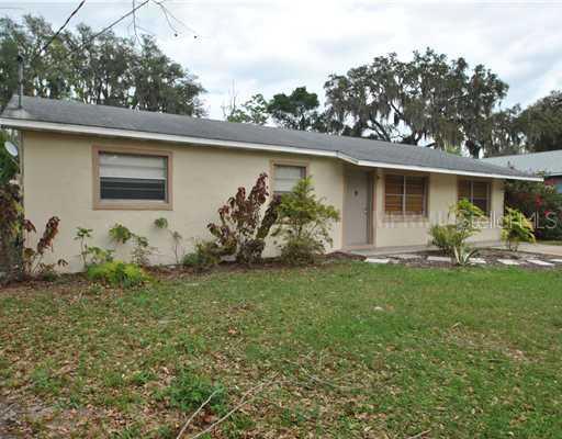 912 N Rockingham Ave., Tavares, FL 32778