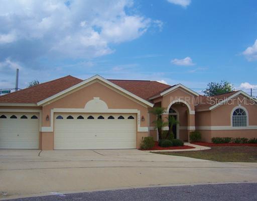 2482 Holly Berry Cir., Clermont, FL 34711