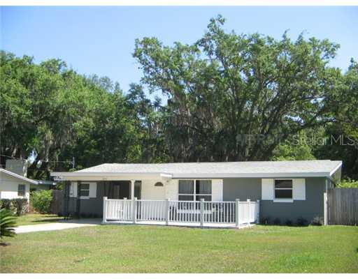 1304 Orange Ave., Tavares, FL 32778