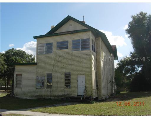 528 E Citrus Ave., Eustis, FL 32726