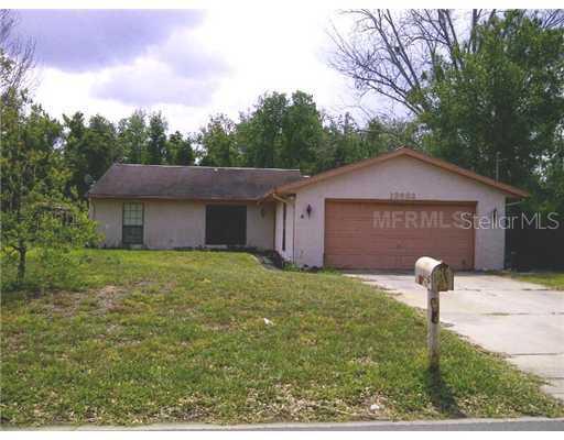 13532 Country Club Dr., Tavares, FL 32778