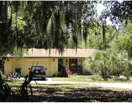 599 E Minnehaha Ave., Clermont, FL 34711