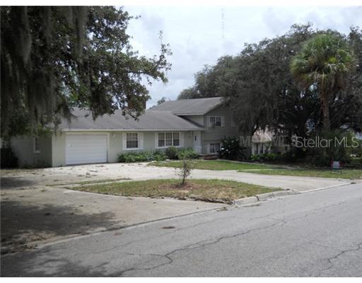 208 E Bay St., Davenport, FL 33837