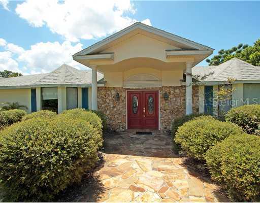6180 Dora Dr., Mount Dora, FL 32757