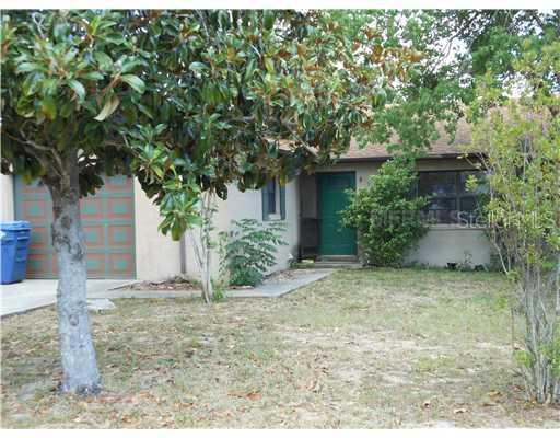 936 Dora Ave., Tavares, FL 32778