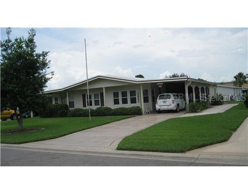 1567 Nassau Cir., Tavares, FL 32778